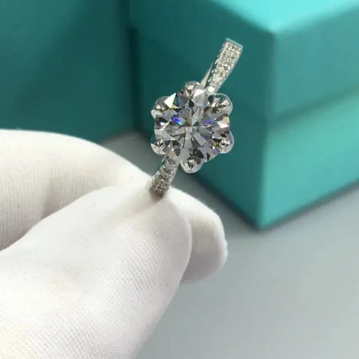 2.0 Ct Round Cut Diamond Maple Leaf Shaped Engagement Ring